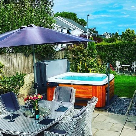 Erwenni, Llanbedrog, Abersoch Near Beach And Pub With Hot Tub المظهر الخارجي الصورة